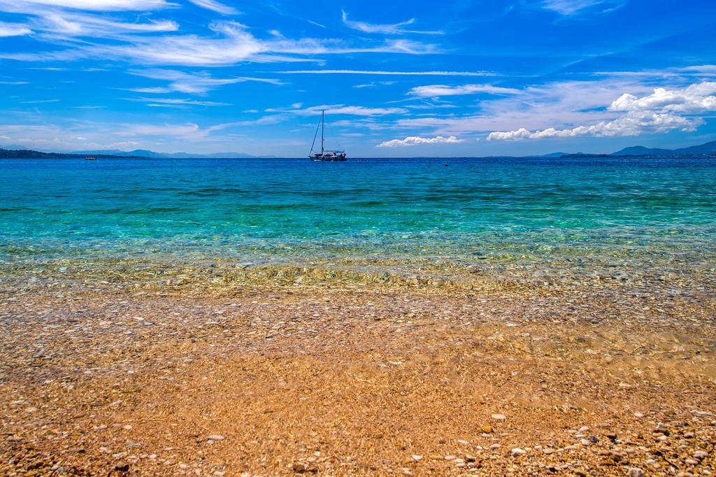 Krouzeri Beach Apartments Nisaki  Quarto foto