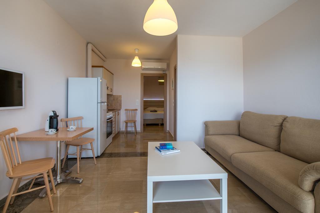 Krouzeri Beach Apartments Nisaki  Quarto foto